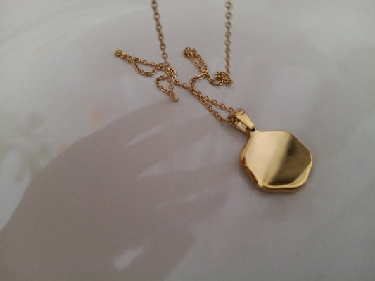 Collar Hexágono Estrella polar en Oro 18K (PVD) - Acero Inoxidable - 16" + Extensión para mujeres