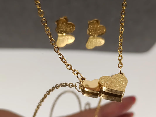 Conjunto de joyería: Collar y pendientes "Corazón Mate", acero inoxidable con baño de oro de 18K regalo para ella