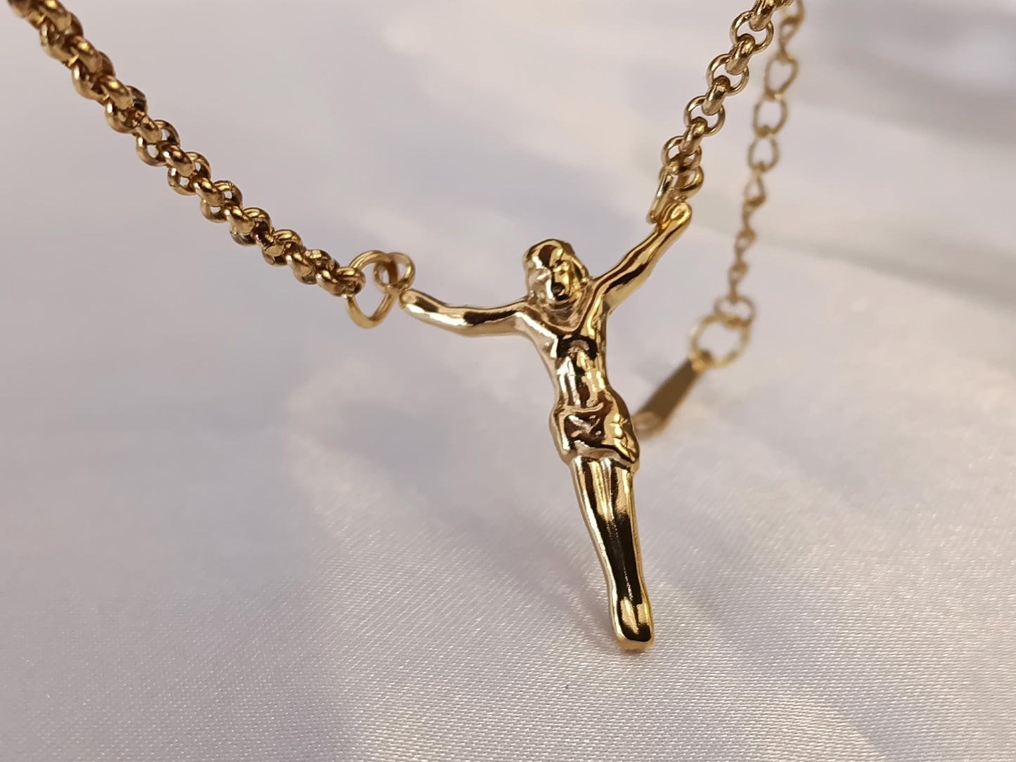 Collar Cruz jesus (45cm) - Acero Inoxidable bañado en Oro 18K regalo para ella