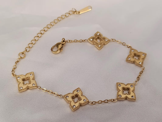 Pulsera Acero Inoxidable trébol con circonitas con Baño de Oro 18K regalos para ella