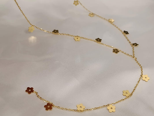 Collar Largo Estilo Y con cuentas de Flores Pulidas en Oro de 18K (PVD) - Acero Inoxidable - 20"-22" para mujeres