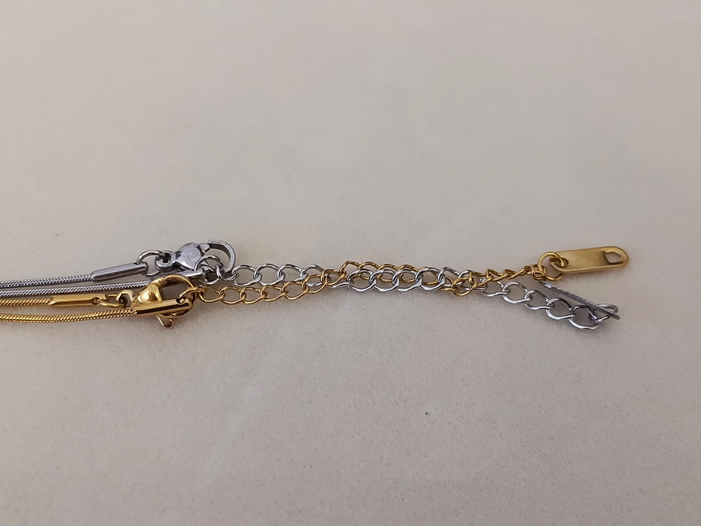 Collar con Colgante Ovalado Pulido en Oro 18K (PVD) - Cadena Serpiente - 16" + 2"/40cm+5cm extension para mujeres