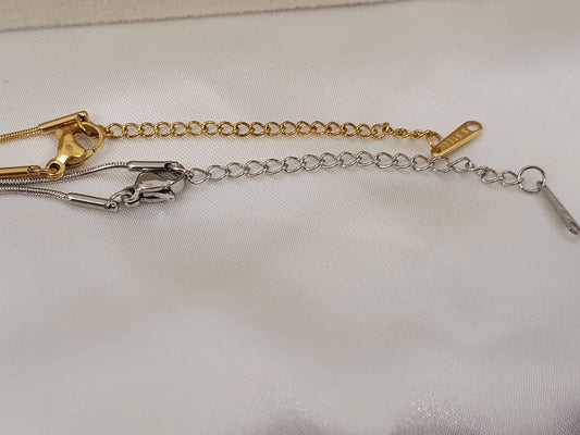 Collar de Acero Inoxidable Oro 18K - colgante Placa Cuadrada Tulipán Grabado - Cadena Serpiente + Extensión para ella