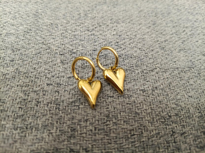 Aretes Aros Corazón Colgantes en Oro 18K (PVD) - Acero Inoxidable - Resistentes al Agua para mujeres