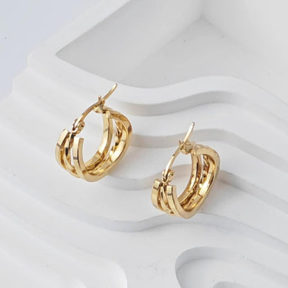 Aretes Aros Anchos Pulidos Efecto Espejo en Oro 18K (PVD) - Acero Inoxidable - Resistentes al Agua para mujeres