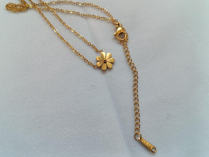 Collar con Colgante de Flor Pulida en Oro 18K (PVD) - Acero Inoxidable - 16" + 2" /40cm+5cm extension para mujeres