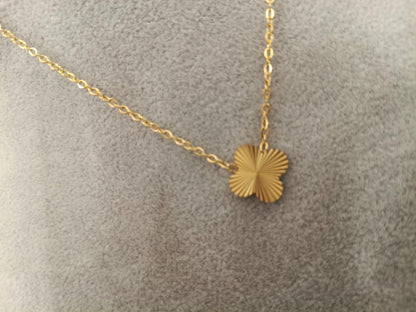 Collar Trébol de Cuatro Hojas 45cm - Acero Inoxidable Chapado en Oro 18K Acabado Láser for her