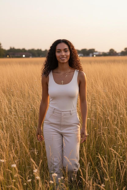 Collar Doble Cadena con Cruz Pulida en Oro 18K (PVD) - Acero Inoxidable - Ajustable para mujeres