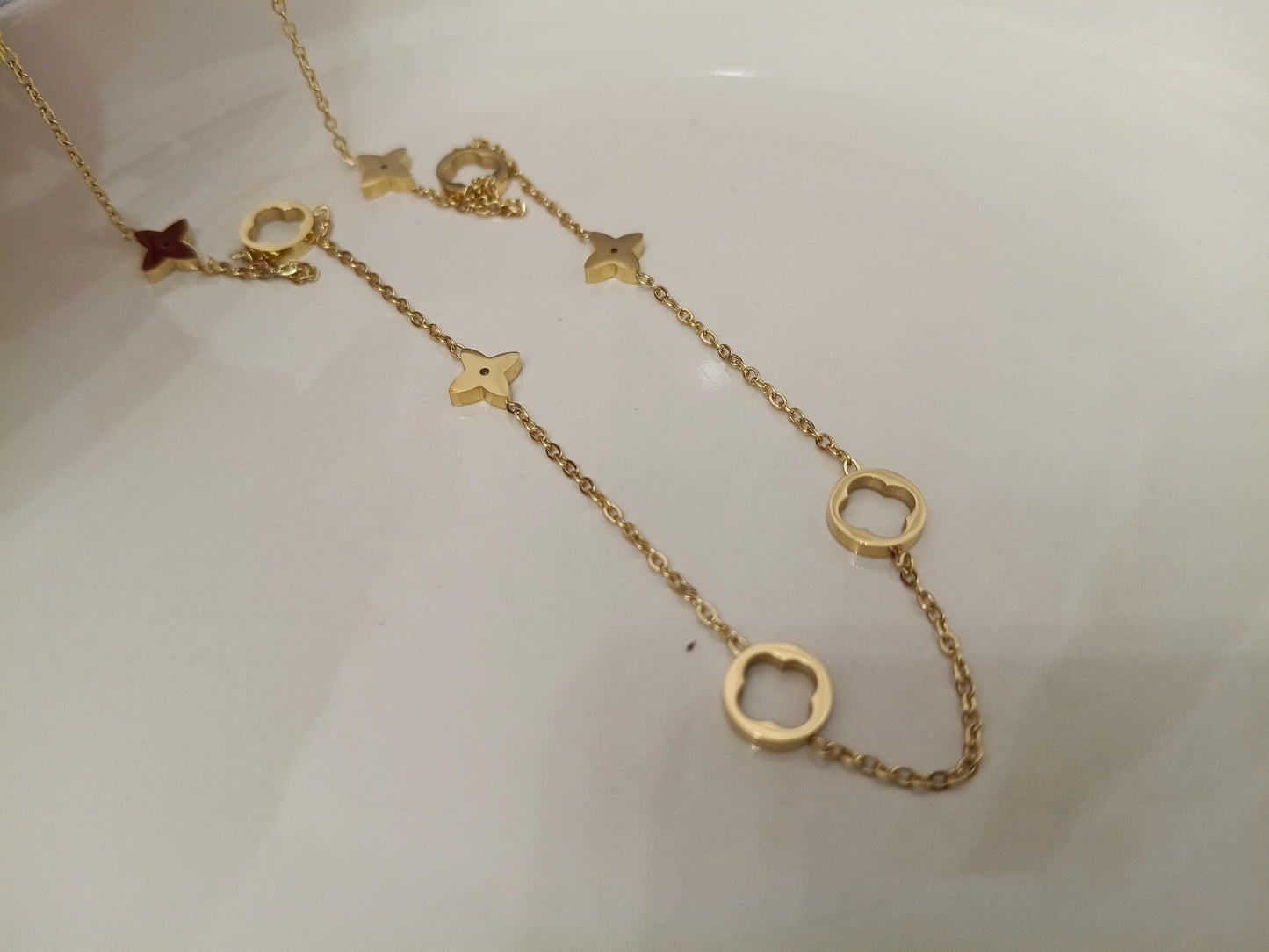 Collar ajustable de Acero Inoxidable 18K Oro - 45cm Gargantilla Trébol de Cuatro Hojas Efecto Espejo para mujeres