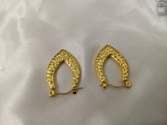 Pendientes de aro ovalados de estilo italiano, acero inoxidable con baño de oro de 18K y efecto brillante para ella