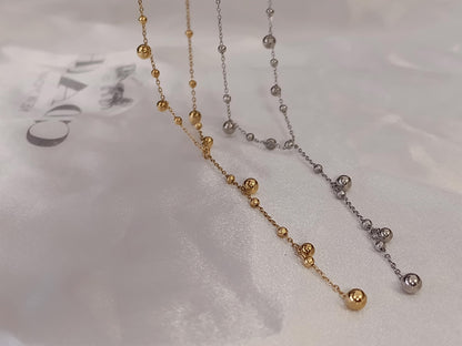 Collar largo de cuentas bolitas Forma Y versatil de acero inoxidable baño de oro de 18K para mujeres