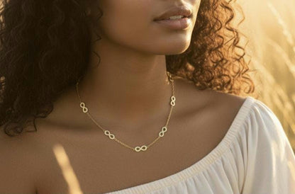 Collar Gargantilla de Acero Inoxidable 18K Oro - Dije Símbolo Infinito con Acabado Espejo - 45cm 17.7 pulgadas para mujeres