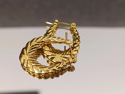 Pendientes de aro ovalados de estilo italiano, acero inoxidable con baño de oro de 18K y efecto brillante para ella