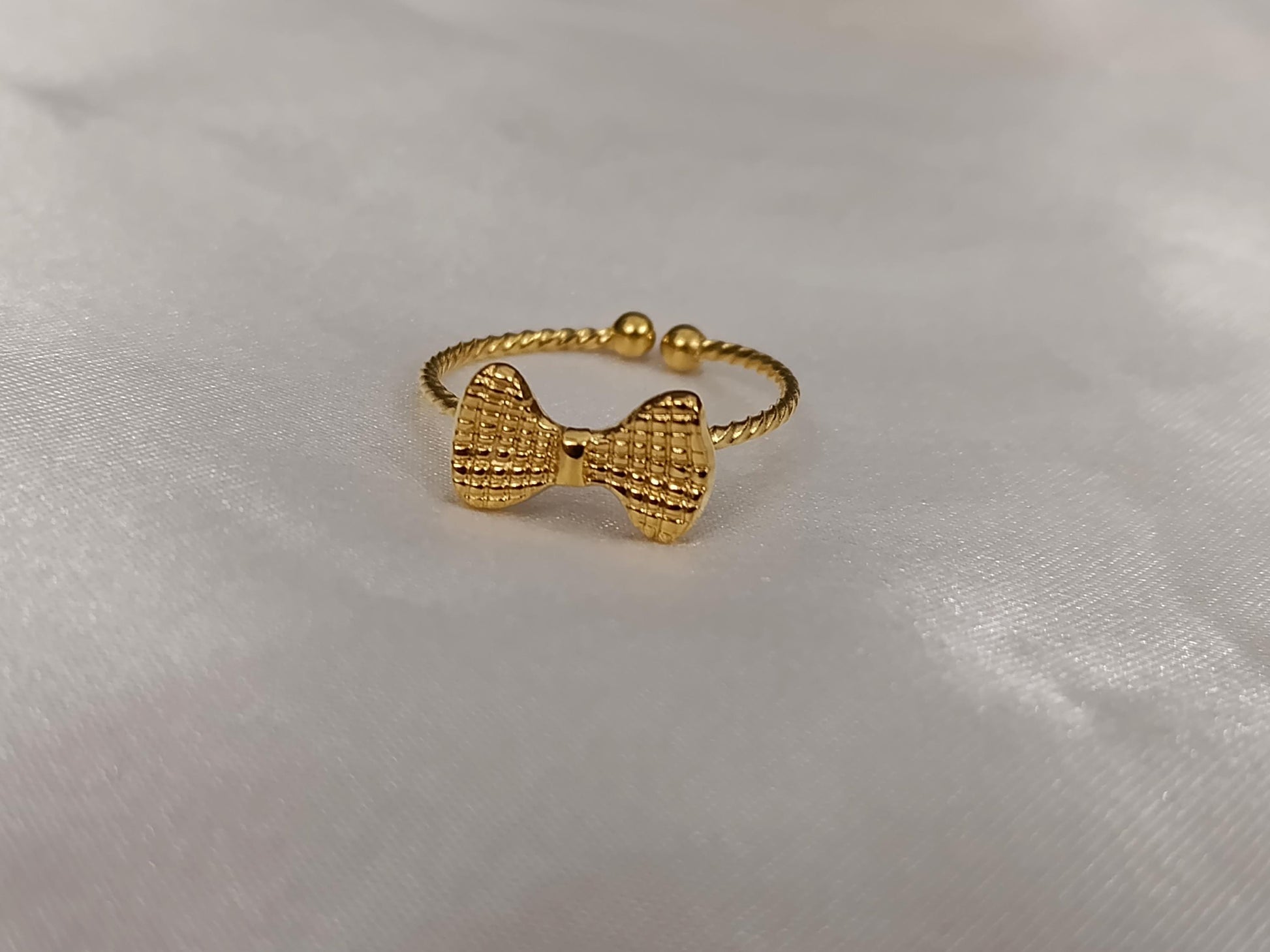 Anillo Abierto Ajustable de lazo - Acero Inoxidable - bañado en oro 18K para ella