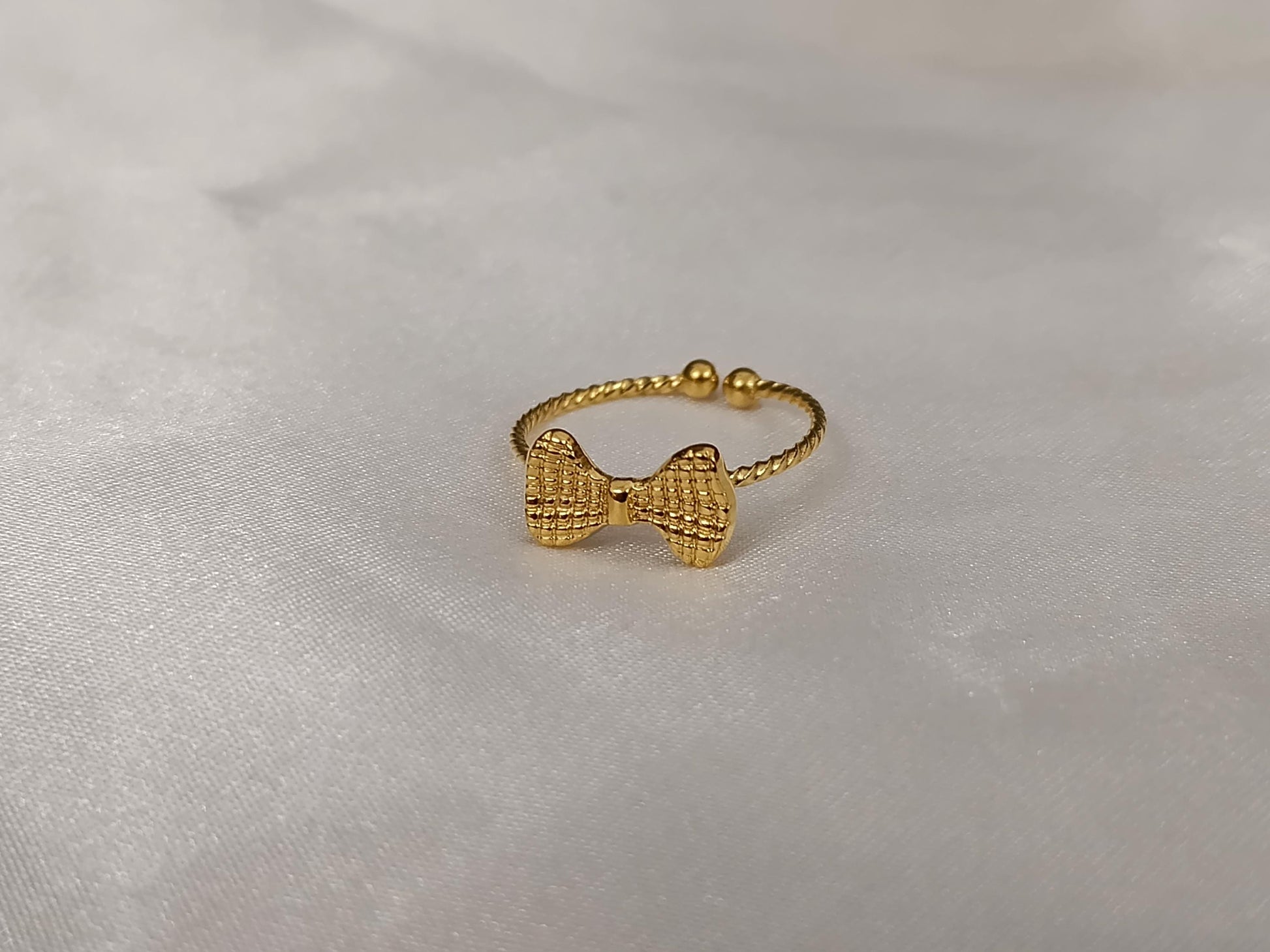 Anillo Abierto Ajustable de lazo - Acero Inoxidable - bañado en oro 18K para ella