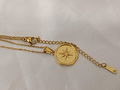 Collar Hexágono Estrella polar en Oro 18K (PVD) - Acero Inoxidable - 16" + Extensión para mujeres