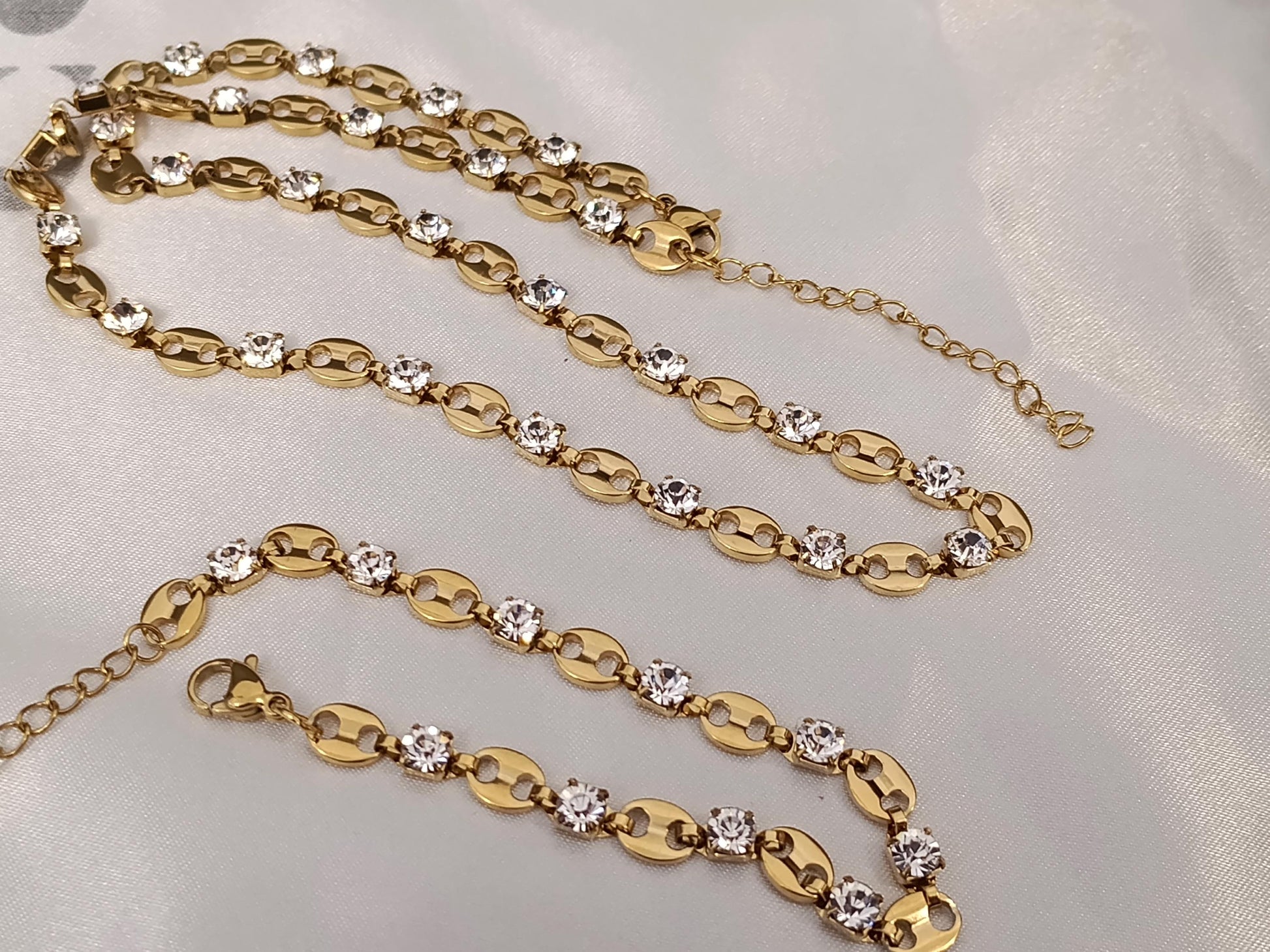 Conjunto de joyas Collar y Pulsera con Circonitas Incrustadas, Acero Inoxidable, Baño de Oro 18K PVD, Brillante regalo ella