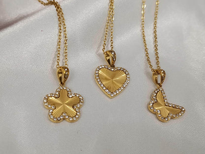 Collar de Acero Inoxidable con colgantes de Mariposa, Corazón y Flor con Circonitas, Baño de Oro 18K, 45cm regalo para ella