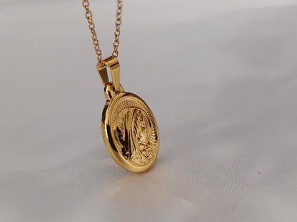 Collar de Acero Inoxidable Oro 18K colgante de maria medalla con corazon 40cm + Extensión 5cm (16"+2") para mujeres