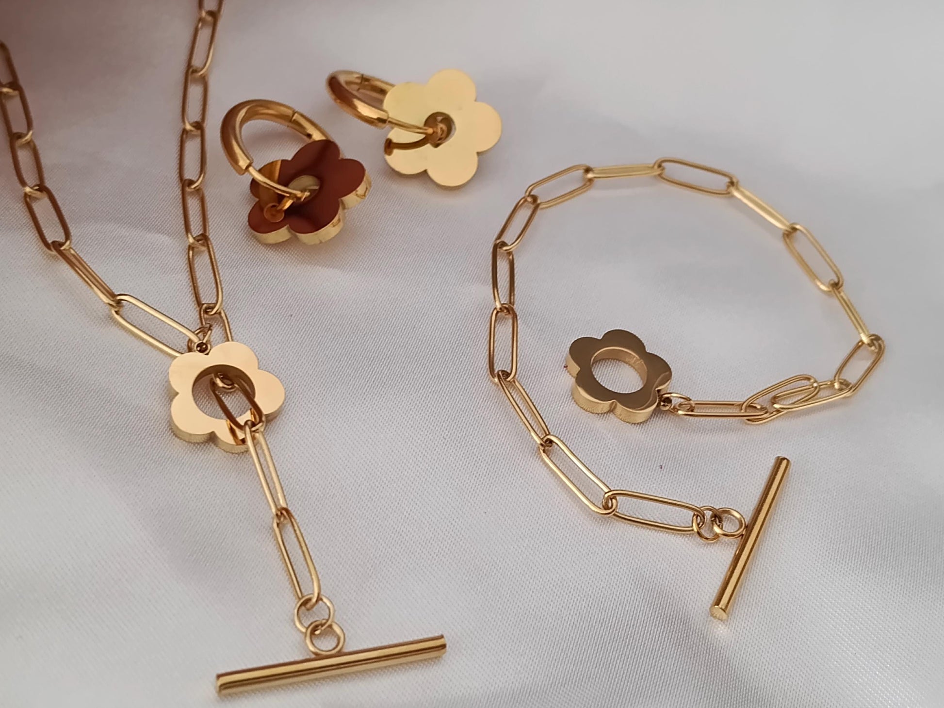 Conjunto de joyas Acero Inoxidable Oro 18K collar +pulsera + pendientes aros a juego para mujeres