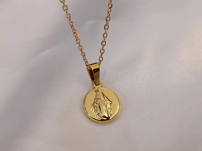 Collar con medalla de Virgin María acero inoxidable bañado en oro 18K para mujeres