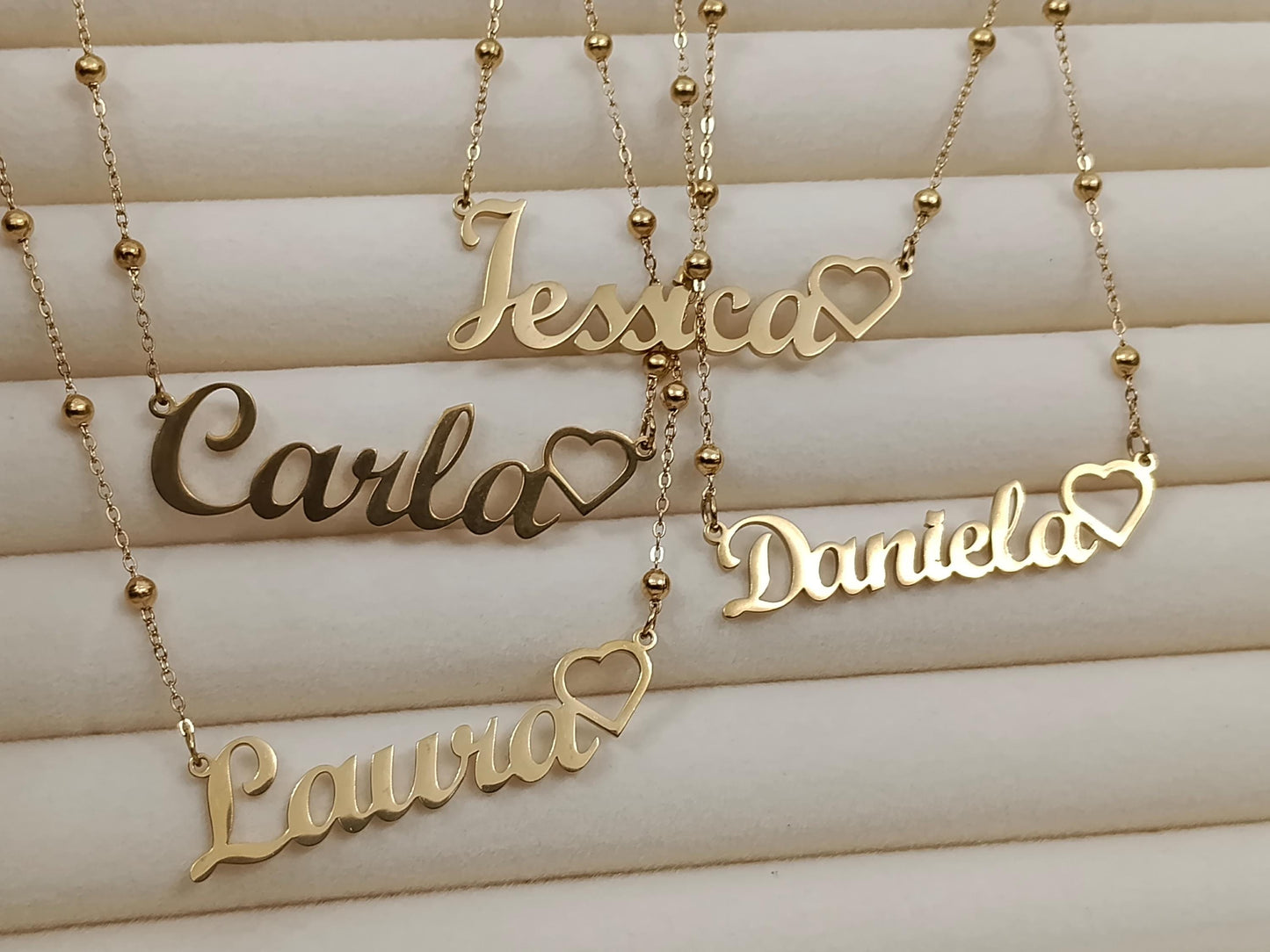 Collar con nombre personalizado acero inoxidable en Oro 18K (PVD) - 18" + 2" Ajustable para mujeres