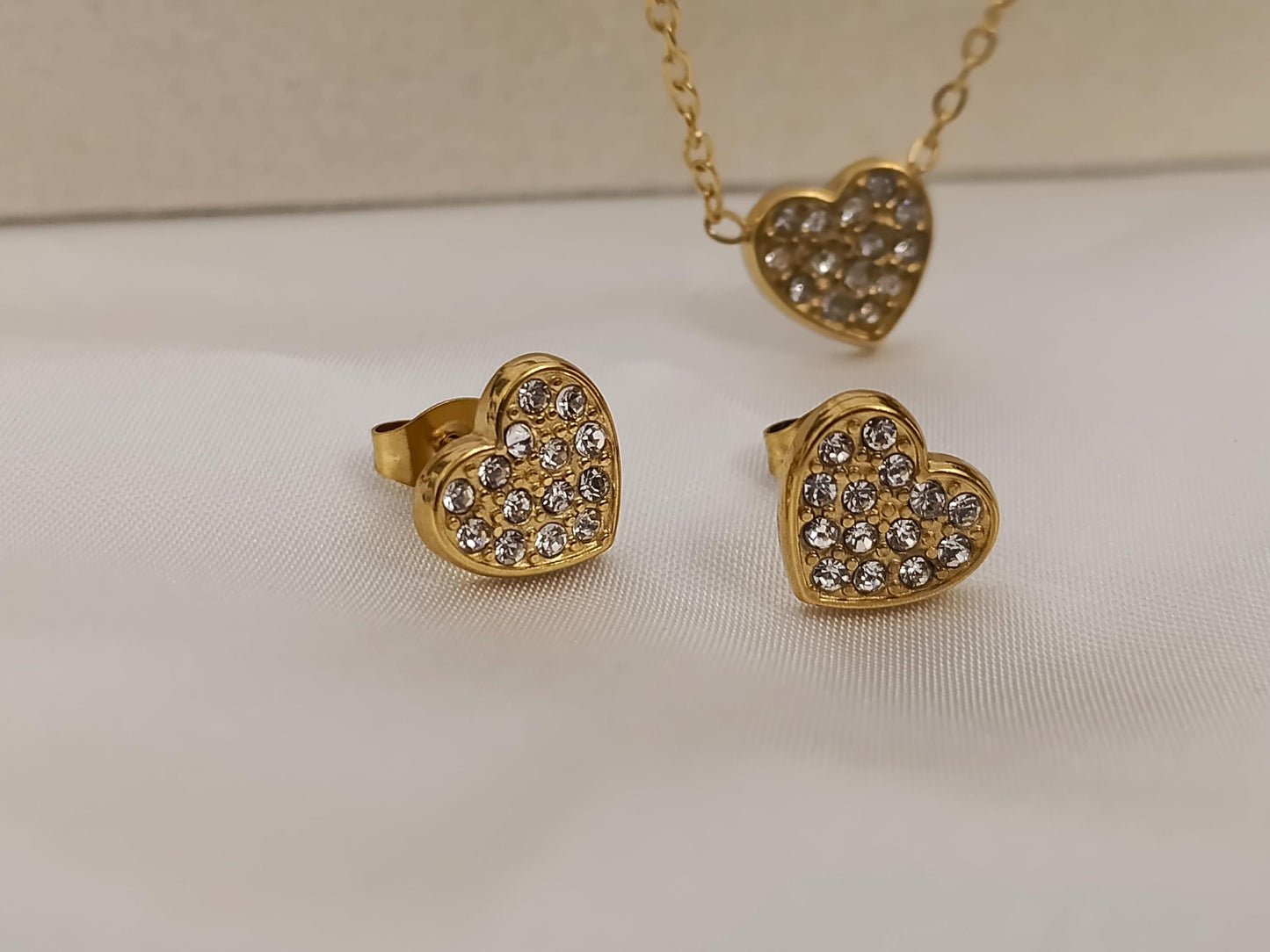 Conjunto de collar corazón circonita con pendientes a juego acero inoxidable bañado en oro 18K para mujeres