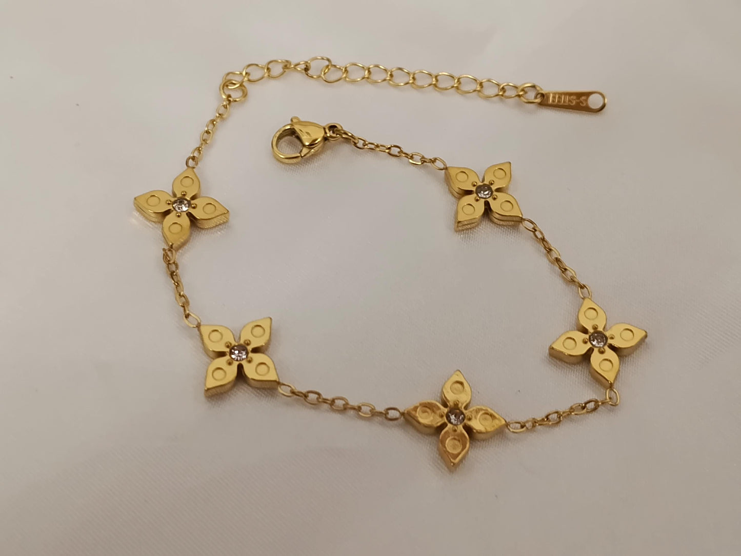 Pulsera con cuentas de trébol circonita acero inoxidable oro bañado 18K para mujeres