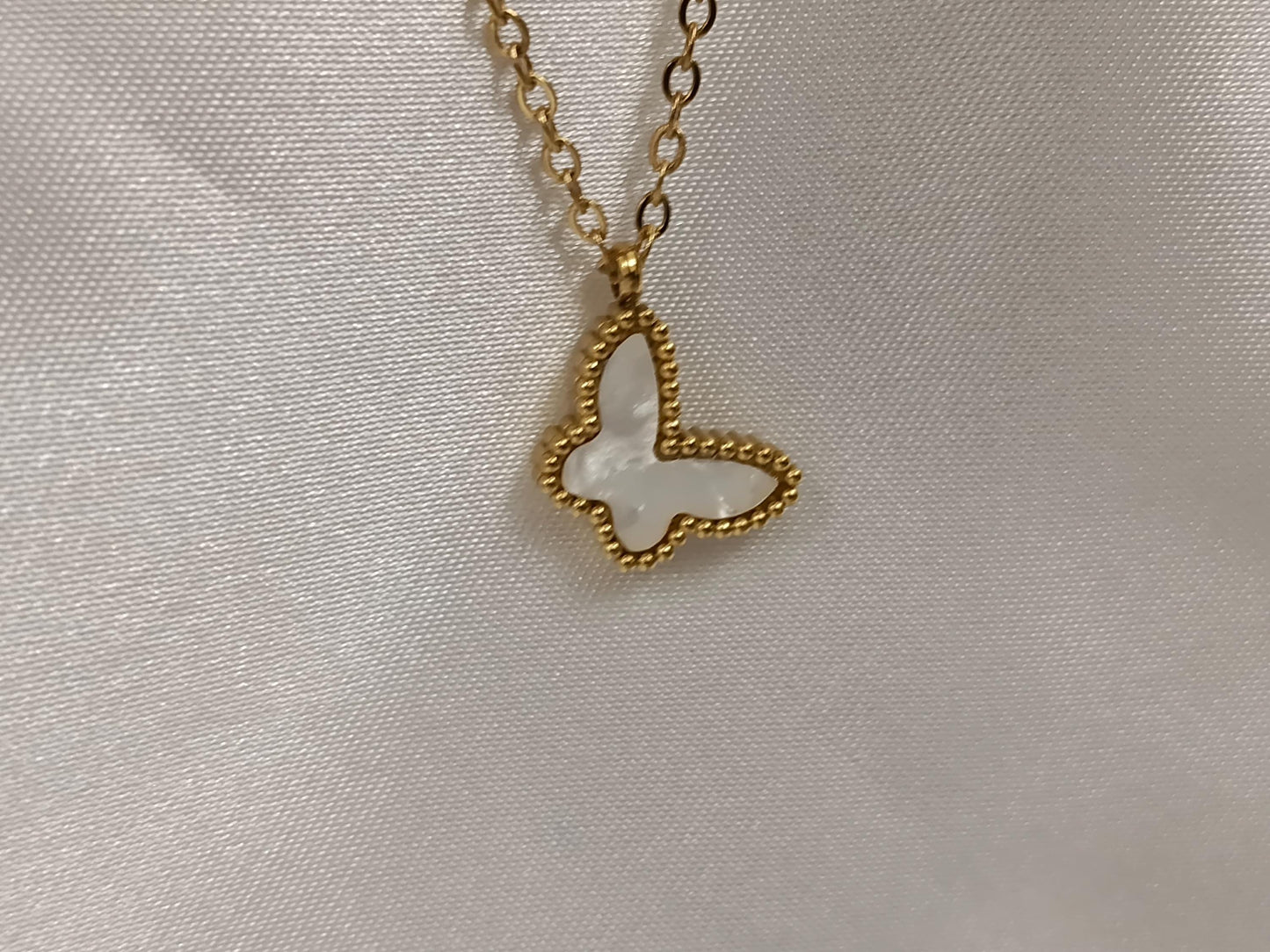 Collar de mariposa rojo y blanco acero inoxidable oro bañado 18K para mujeres