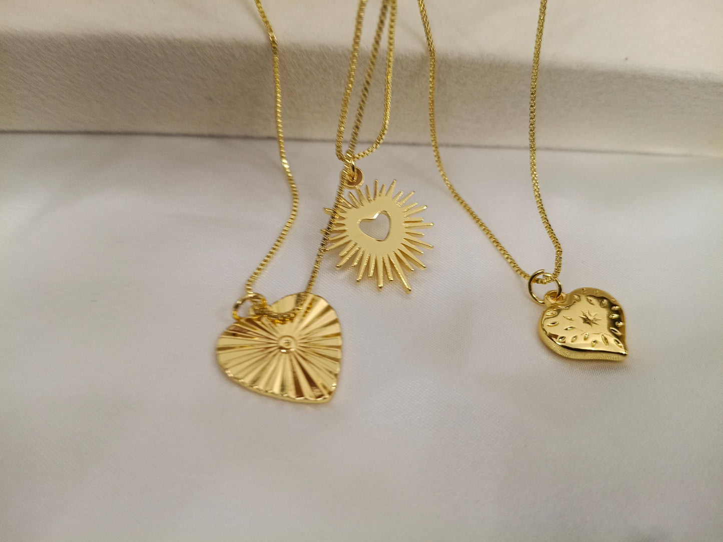 Collar con colgantes de corazones acero inoxidable oro bañado 18K para mujeres