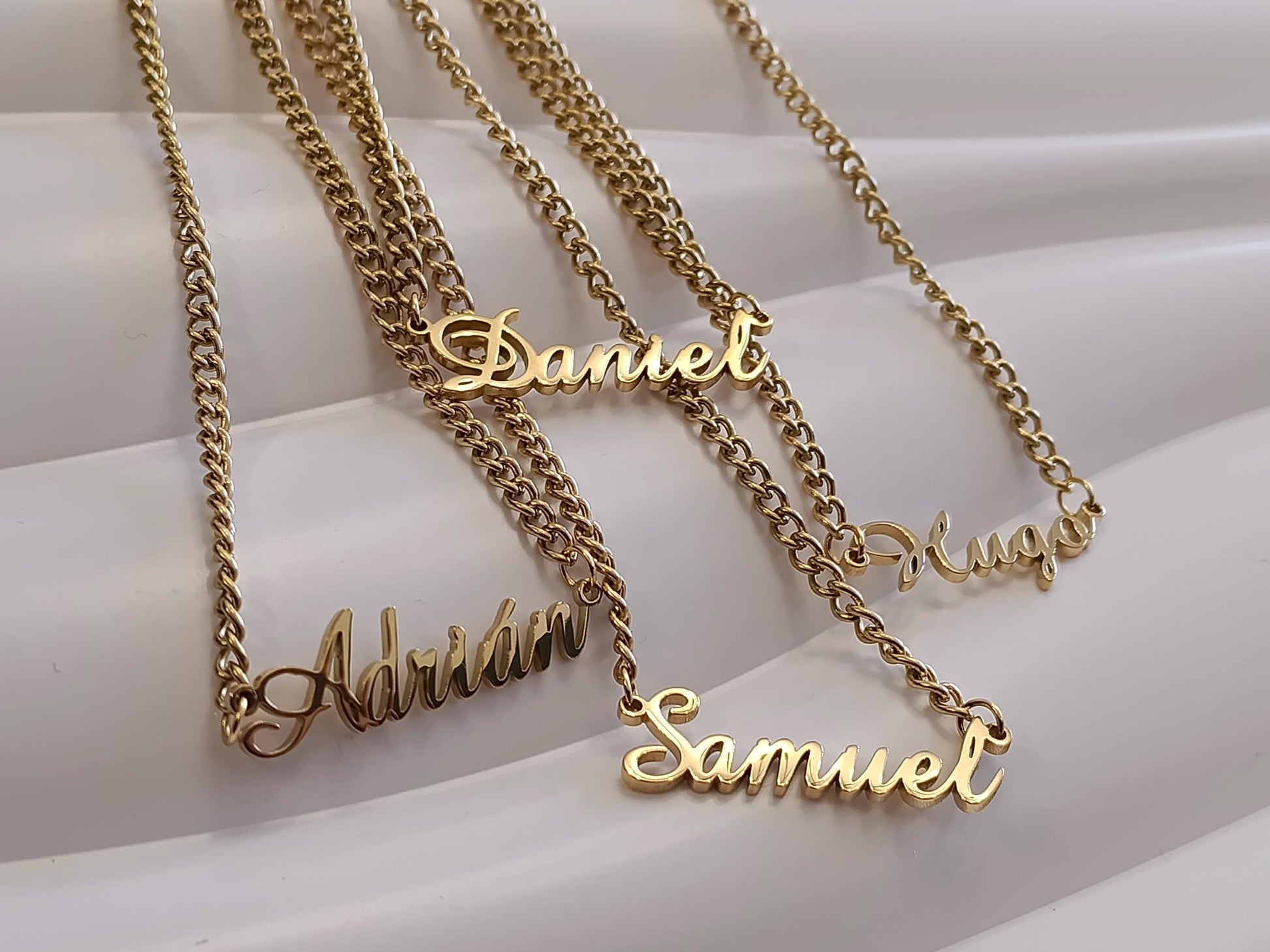 Collar Personalizado con Nombre para Hombre, Acero Inoxidable, Baño de Oro 18K (PVD), 50cm, color No Destiñe regalo para el