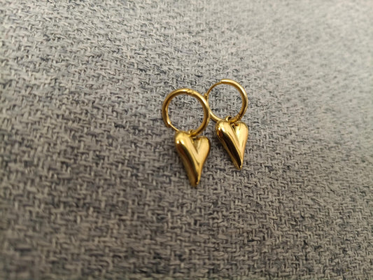 Aretes Aros Corazón Colgantes en Oro 18K (PVD) - Acero Inoxidable - Resistentes al Agua para mujeres