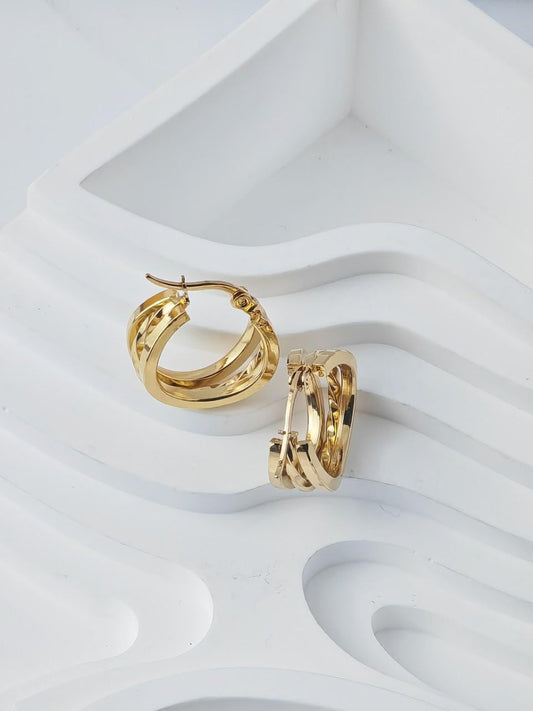 Aretes Aros Anchos Pulidos Efecto Espejo en Oro 18K (PVD) - Acero Inoxidable - Resistentes al Agua para mujeres
