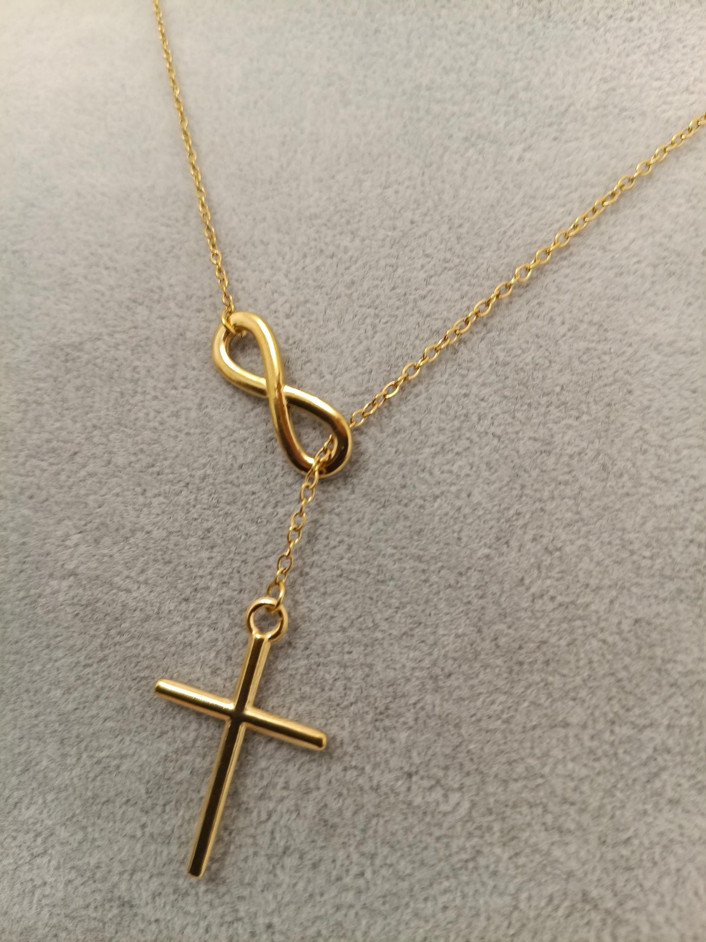 Collar Lariat Infinito y Cruz en Oro de 18K (PVD) - Acero Pulido Espejo - 18" 45cm para mujeres