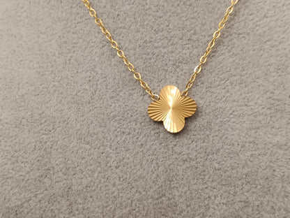 Collar Trébol de Cuatro Hojas 45cm - Acero Inoxidable Chapado en Oro 18K Acabado Láser for her