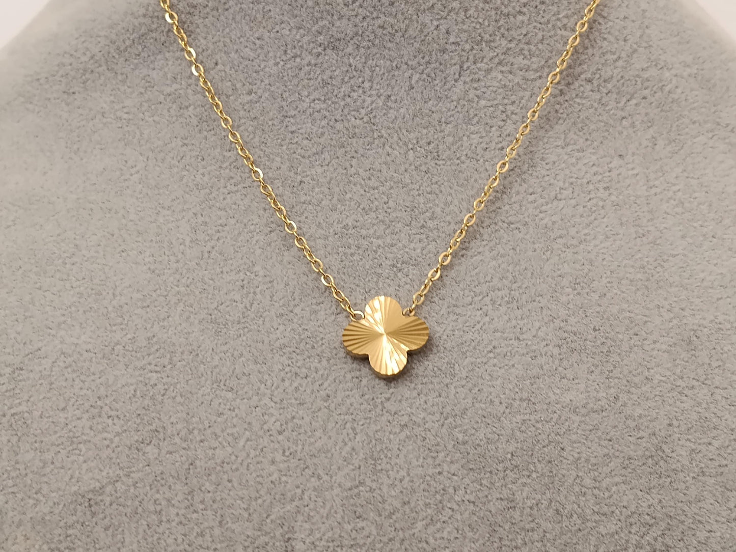 Collar Trébol de Cuatro Hojas 45cm - Acero Inoxidable Chapado en Oro 18K Acabado Láser for her