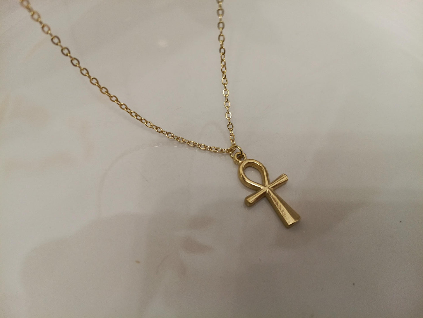 Collar Cruz Egipcia Ankh (45cm) - Acero Inoxidable Chapado en Oro 18K Pulido Espejo para ella