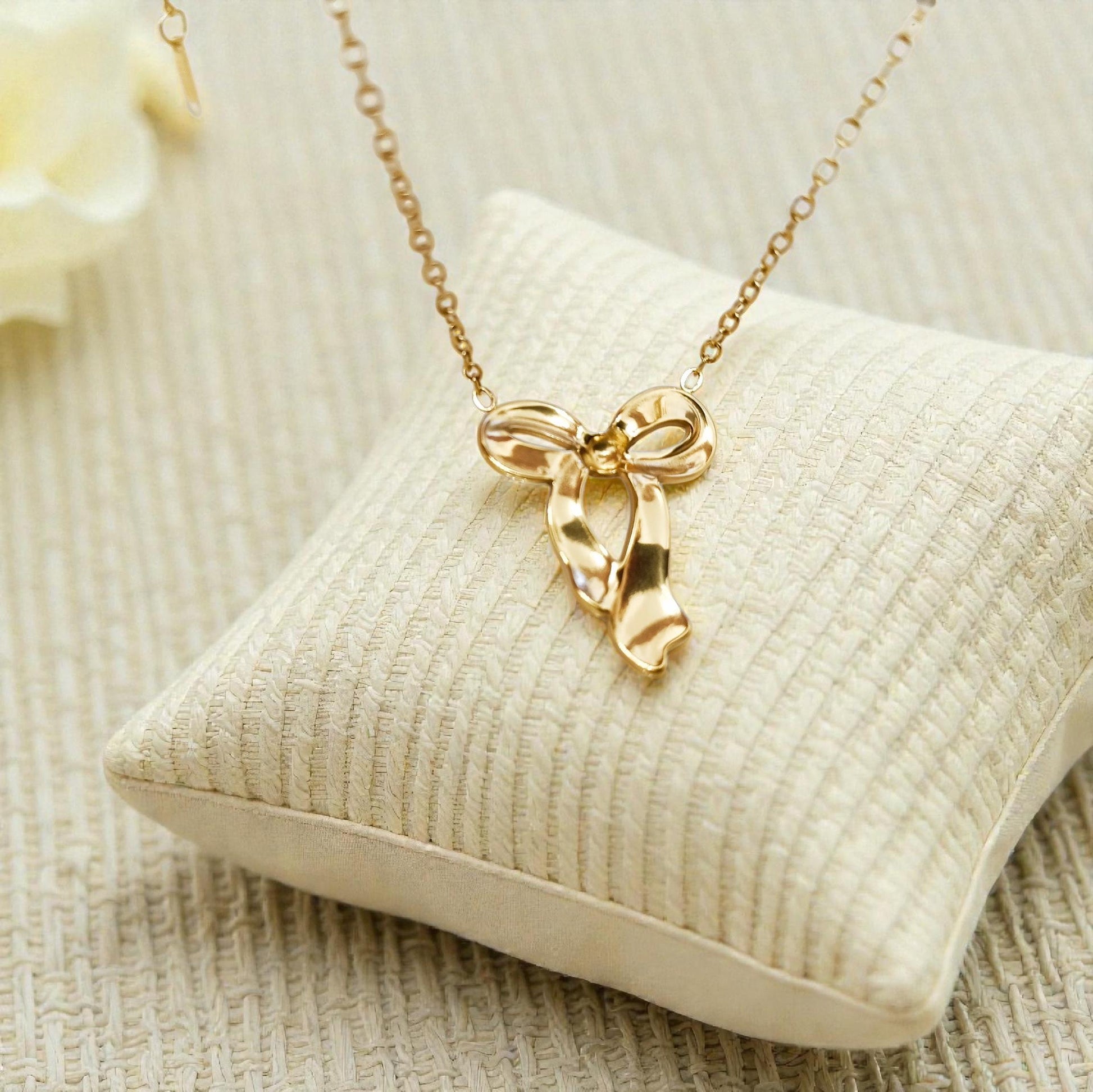 Collar de Acero Inoxidable Oro 18K - colgante de Lazo Efecto Espejo - 45cm + Extensión 5CM (17.7"+2") para mujeres