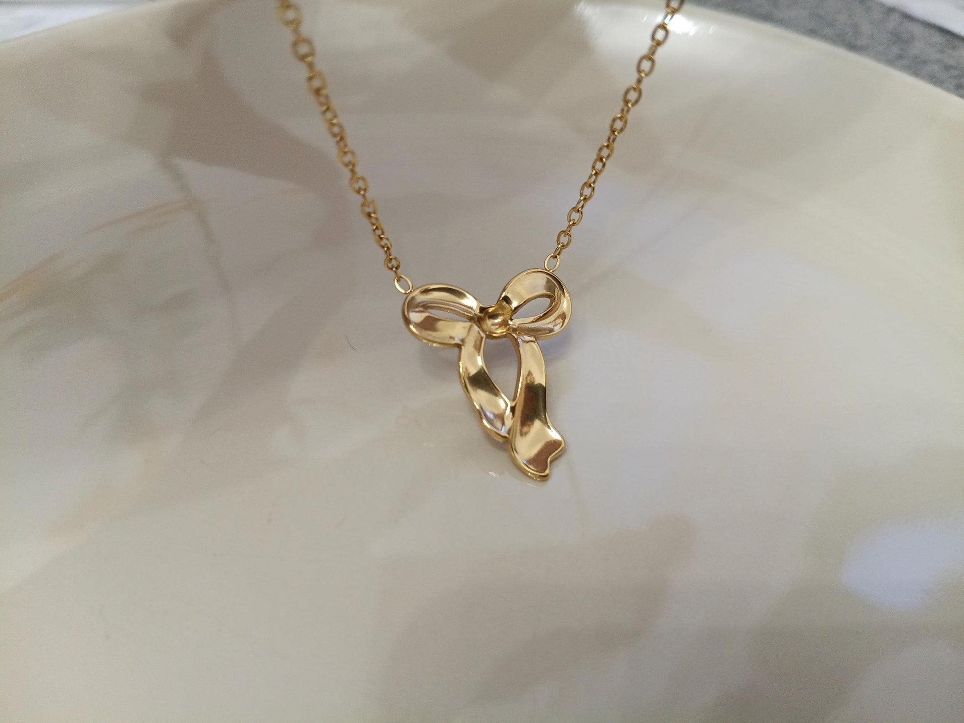 Collar de Acero Inoxidable Oro 18K - colgante de Lazo Efecto Espejo - 45cm + Extensión 5CM (17.7"+2") para mujeres