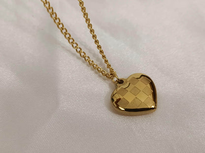 Collar con colgante corazon brillante en Oro 18K (PVD) - Acero Inoxidable para mujeres
