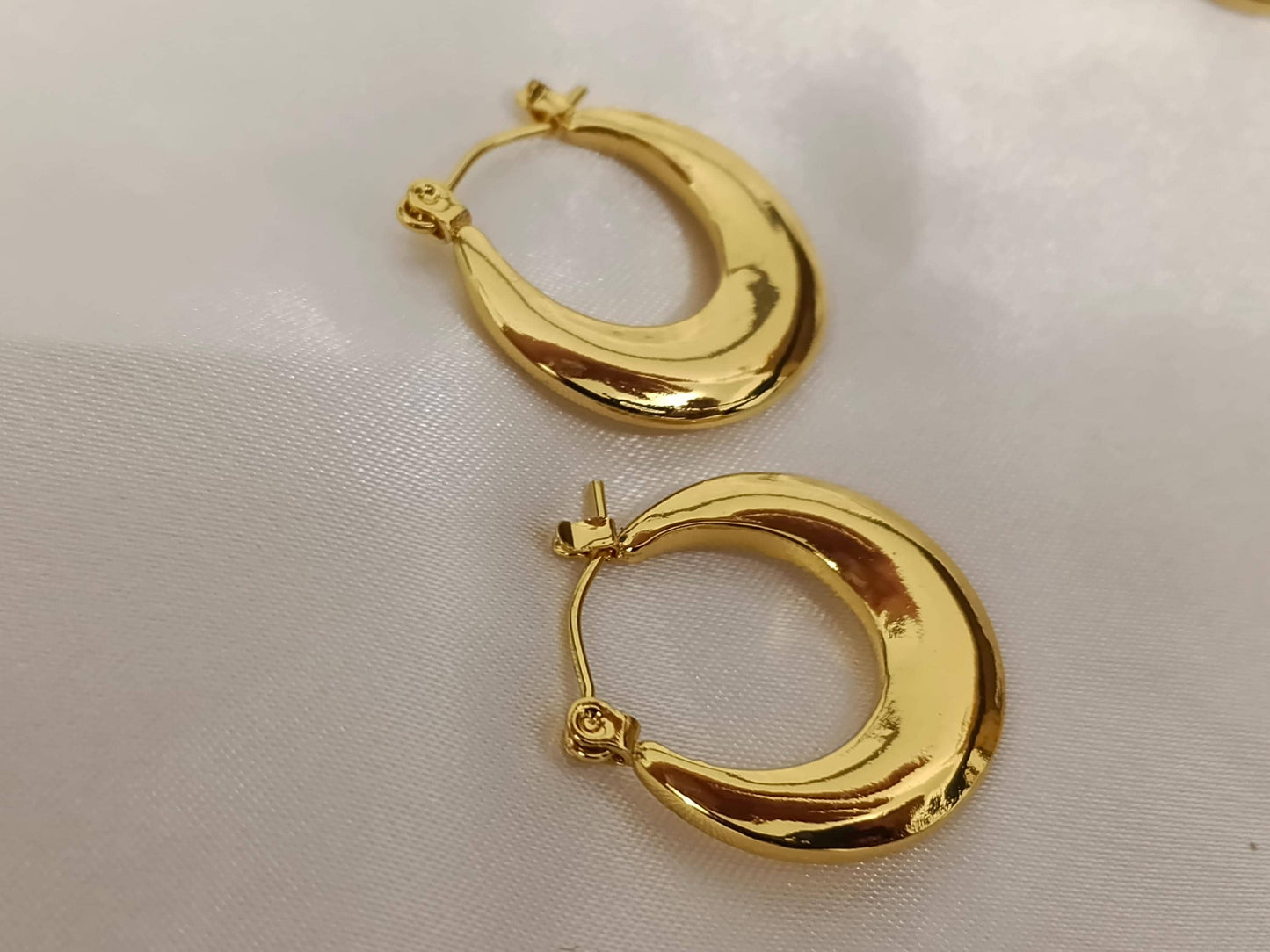 Pendientes de aros Rectangulares, corazón, ovalado, pulidos en Acero Inoxidable con Baño de Oro 18K regalo para ella
