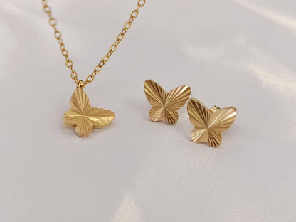 Conjunto de joyas Collar de mariposa ypendientes Mariposa a juego en Oro 18K (PVD) para mujeres