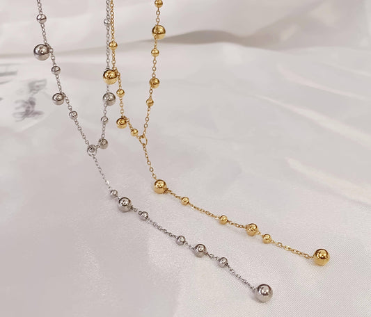 Collar largo de cuentas bolitas Forma Y versatil de acero inoxidable baño de oro de 18K para mujeres