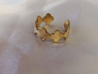 Anillo Ajustable hojas de trebol en Acero Inoxidable con Baño de Oro 18K regalo para ella