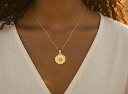 Collar Hexágono Estrella polar en Oro 18K (PVD) - Acero Inoxidable - 16" + Extensión para mujeres