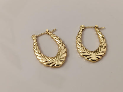 Pendientes de aro ovalados de estilo italiano, acero inoxidable con baño de oro de 18K y efecto brillante para ella