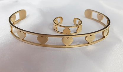 Conjunto de joyas - Brazalete y Anillo ajustable de Corazón Ahuecado, Acero Inoxidable con Baño de Oro 18K (Efecto Espejo) regalos para ella