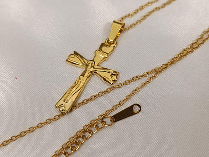 Collar Cruz (45cm) - Acero Inoxidable bañado en Oro 18K Pulido Espejo para ella