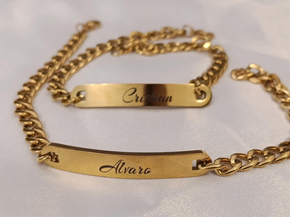 Brazalete Personalizado con Nombre grabadi para hombre , Acero Inoxidable con Efecto Espejo, Baño de Oro 18K, regalo para él