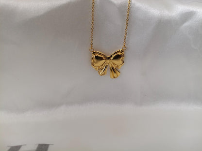 Collar con Colgante de Lazo en Acero Inoxidable y Baño de Oro 18K (40cm + Extensión) regalo para ella